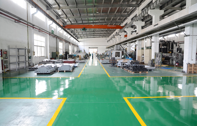Suzhou Factory?? Die Sinking EDM